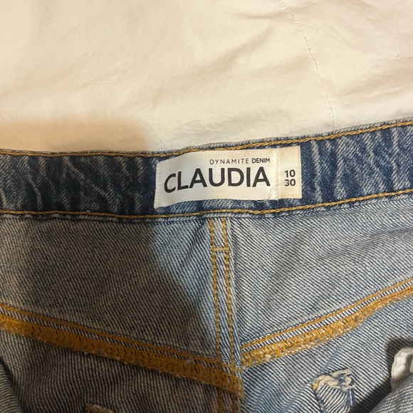 Dynamite distressed Claudia mom shorts - Picture 4 of 4